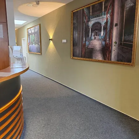 Pallas Hotel